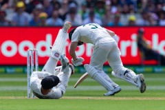 MELBOURNE, AUSTRALIA - DECEMBER 26: David Warner of Australia runs during day one of the Second Test match in the series between Australia and New Zealand at The Melbourne Cricket Ground on December 26, 2019 in Melbourne, Australia. (Photo by Speed Media/Icon Sportswire)