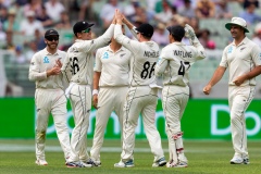 MELBOURNE, AUSTRALIA - DECEMBER 28: New Zealand team takes David Warner out during day three of the Second Test match in the series between Australia and New Zealand at The Melbourne Cricket Ground on December 28, 2019 in Melbourne, Australia. (Photo by Speed Media/Icon Sportswire)
