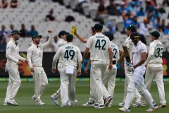 MELBOURNE, AUSTRALIA - DECEMBER 27: Celebrations as Tim Paine of Australia catches Shubman Gill of India out during day two of the Second Vodafone Test cricket match between Australia and India at the Melbourne Cricket Ground on December 27, 2020 in Melbourne, Australia. (Photo by Dave Hewison/Speed Media/Icon Sportswire)